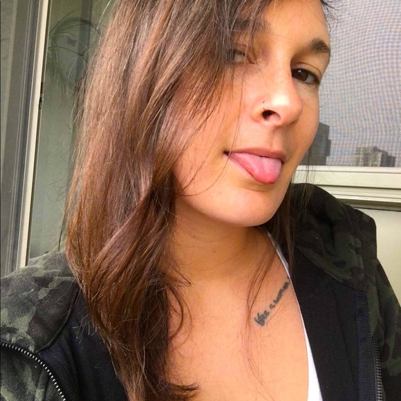 Meet your Posher, Kathleen - Picture 1 of 1